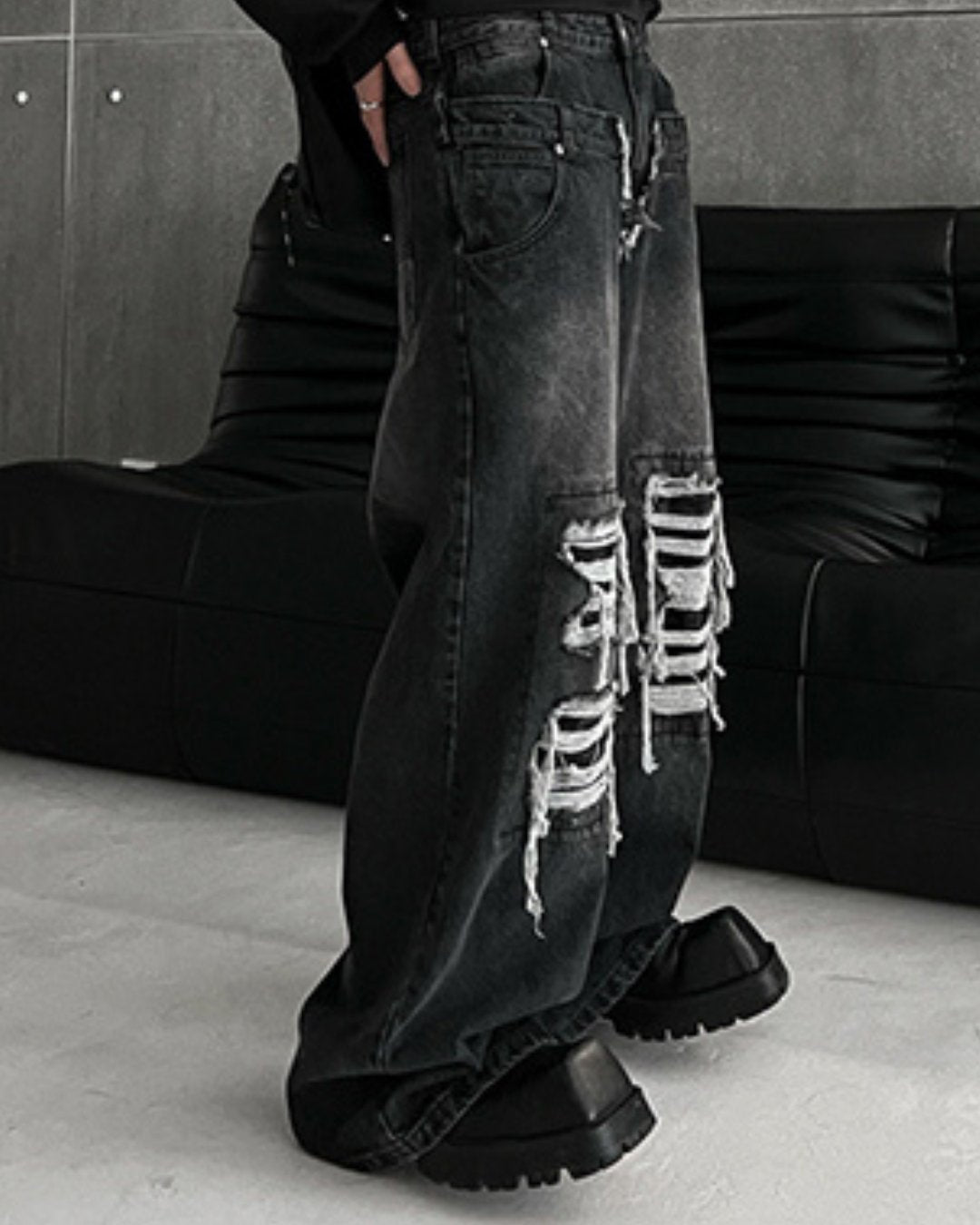 Damaged Black Denim Pants TNS0053 – KBQUNQ｜ファッション通販
