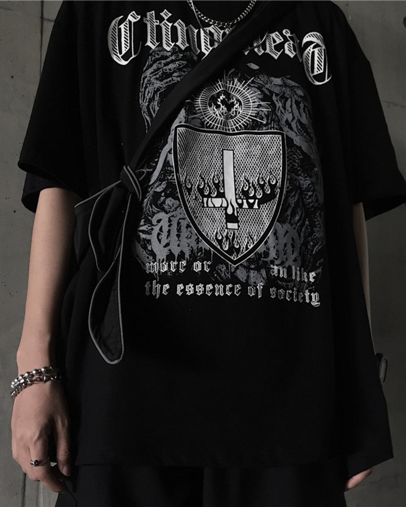 Gothic Logo Print T-Shirt MJM0004 - KBQUNQ｜韓国メンズファッション通販サイト