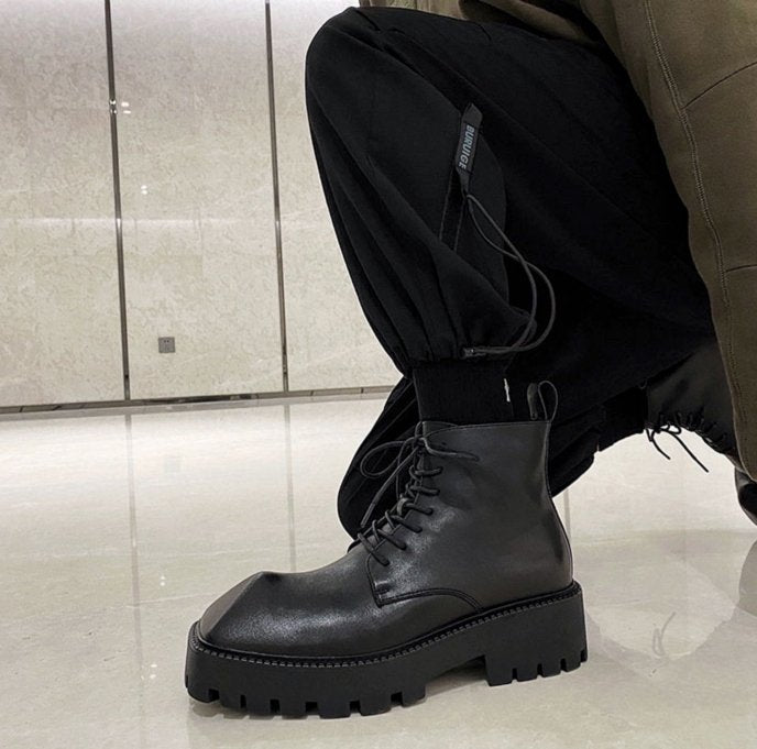 PLATFORM SHORT BOOTS KBQ0373 – KBQUNQ｜ファッション通販