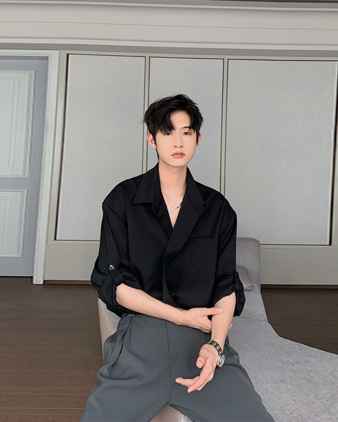 韓国投資ハンドブック　Q&A 2023年版 ktown4u.com : Singles 2023.08 Type B (Cover : SUNG HAN BIN