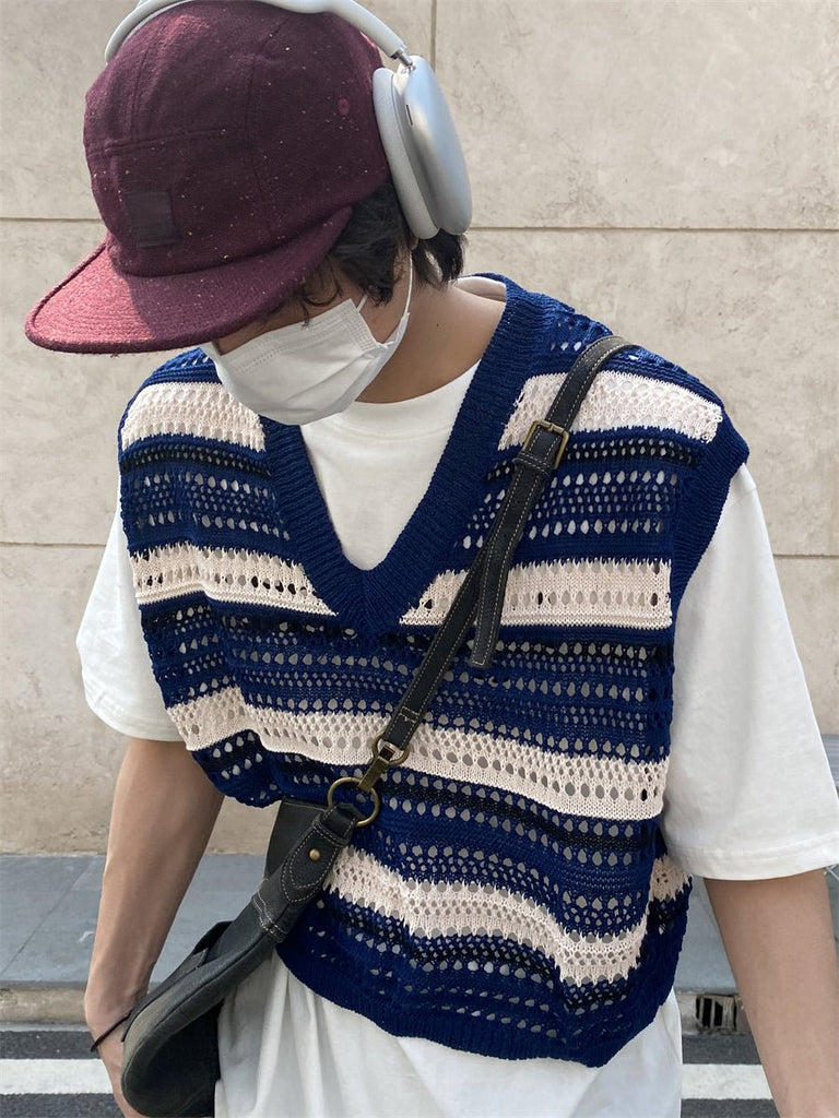 Stripe V-Neck Loose Vest LGR0006 - KBQUNQ｜韓国メンズファッション通販サイト